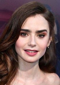 Lily Collins
