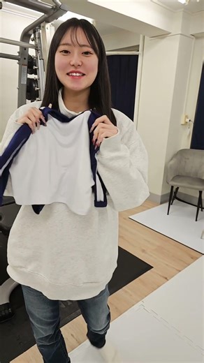 こんにちは！なぎさです💕体操服を着てみました✨似合ってるかな？💕今日も18：30に投稿するからチェックしてね💕いよいよ明日からフィットネス編スタート‼色々な撮影にチャレンジしていくからお楽しみに💕