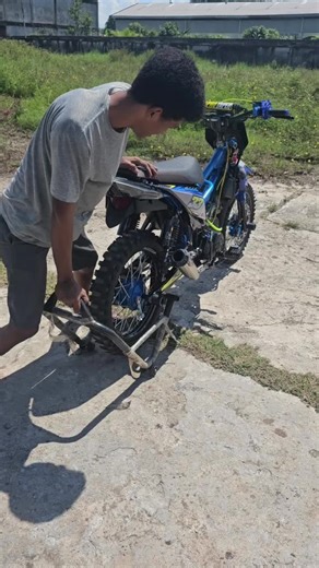 Pakai Paddock untuk Gaya Kece Motormu