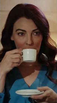 آزاد يحاول الاعتراف بمشاعره تجاه يتر! | مسلسل حب أبيض أسود 🖤🤍 #SiyahBeyazAşk #shorts#