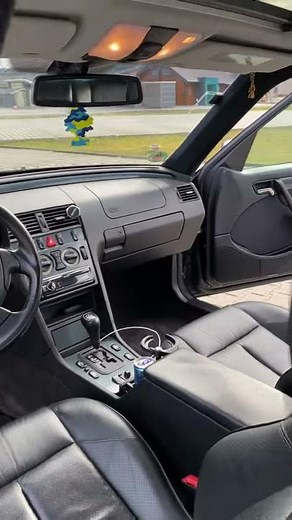 Mercedes-Benz W202 C280 Sport in perfect condition! - A look inside