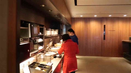 He paid for business class - then got offered $550 to walk away