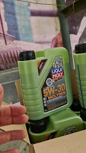 ¡Nada mejor como un cambio de aceite con Liqui Moly!🔧🚗Molygen 5w-30 asegurar la máxima protección y rendimiento para tu motor ⚙️💪 #liquimoly #lubricantes #aceites #aditivos #lamarca #mundial #lideres #carros #nicaragua #weareliquimoly #liquimoly #fyp #viral #fypシ