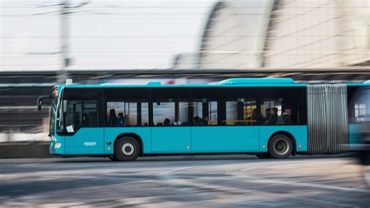 Falsche Route gefahren? Fahrt im Frankfurter Linienbus eskaliert völlig