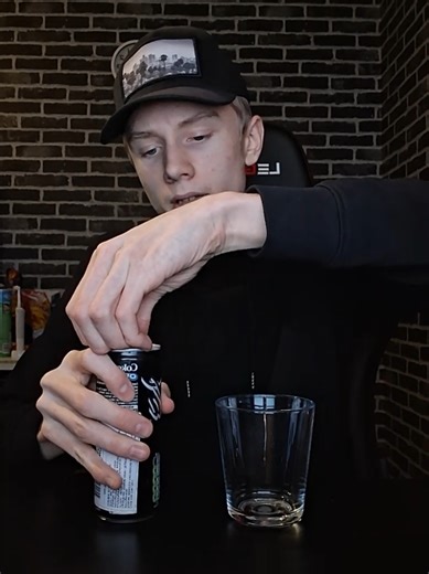 Den smakade som Coca Cola vanilj typ #cocacolaoreo #test #gott #viral