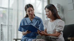 The doctor takes interview the patient's history and symptoms and explain discuss treatment method to patient.