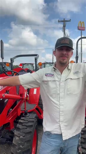 HUGE SAVINGS On Our Manager’s Special: KIOTI DK20SE Series DK4220SE 40HP HST 4WD Tractor With Front End Loader- ONLY $25,888 (Cash/Standard Rate, With Ag, & WAC)! | Cliff Jones RV & Tractor