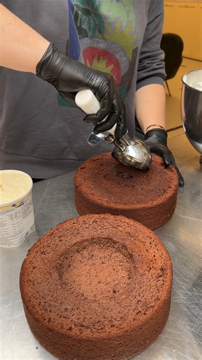 Giant S'mores Ice Cream Cake! Big on flavor, giant on fun 🍫🍦 | Chefclub Network