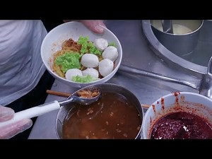 I've Found The BEST Fish Ball Noodles in Singapore! - Singapore Street Food