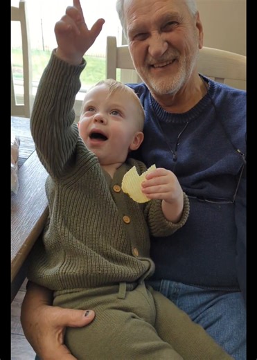 Signs of Aging in a Loved One: A Reflective Journey