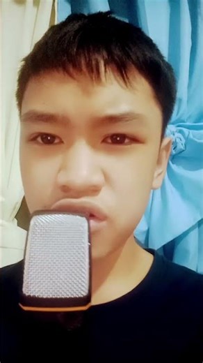 A CONTENT CREATOR GOT CAUGHT BY SECURITY PLAYING N*ZI PROPAGANDA MUSIC IN THE MALL BROADCAST MEME