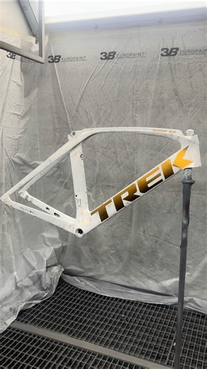 Pintar Bicicleta | Trek Madone SLR Blanco Perla, Trapeado y Oro