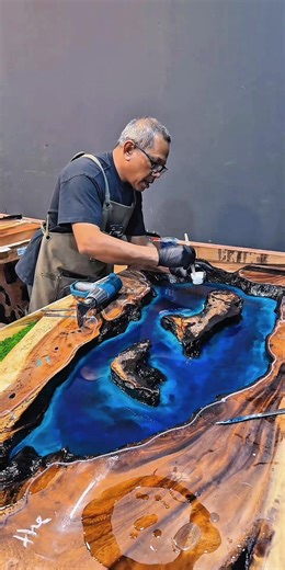Epoxy Resin River Table Making with Luxury Wood Slabs