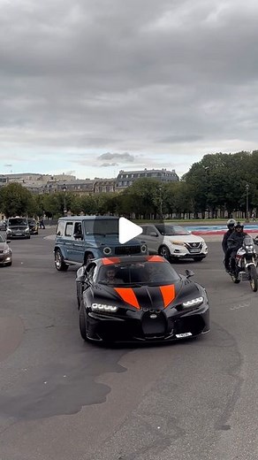 CARSHUB on Instagram: "Bugatti Chiron SS 300+ 🤯🖤🧡 #bugatti #chiron #bugattichironsupersport #luxurycars #luxurylifestyle #carspotting"