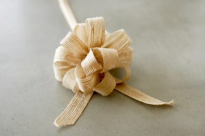Natural Burlap Jute Pull Bows, Sustainable Gift Packaging, Christmas Gifts, Burlap Bows for Christmas Presents, Special Occasion Bow - Etsy
