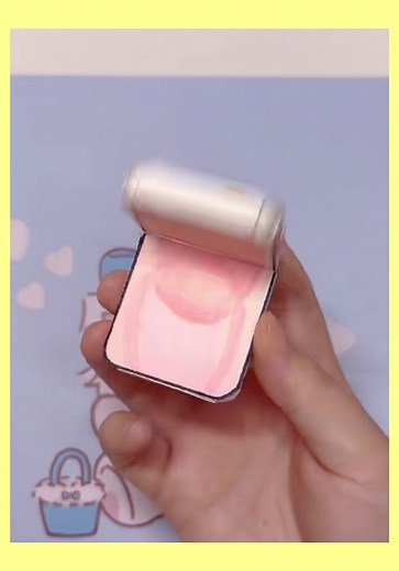 手作り携帯できた！簡単な折り紙DIY方法と手作りプレゼント工作