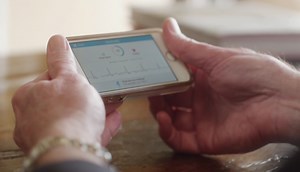 Watch AliveCor KardiaMobile Personal EKG | FDA-Cleared | Detects AFib on Amazon Live