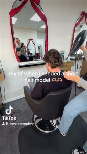 𝐑𝐢𝐥𝐞𝐲 𝐀𝐧𝐧 𝐌𝐮𝐫𝐩𝐡𝐲 on Instagram: "Alter ego is Mary"