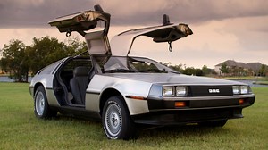 DeLorean DMC 12: Still awesome, 30 years on - Video