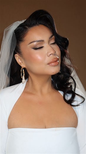 Stephanie Valentine on Instagram: "BRIDEZILLA : The ULTIMATE Bridal Makeup Series 👰🏻‍♀️✨ It’s happening! I’m getting married! And I’m on the hunt to find my perfect BRIDAL GLAM! I sit with the the Armenian Queen herself : @styledbyhrush In this RAW and UNFILTERED video Hrush shares the ULTIMATE ARMENIAN PRINCESS TIPS on application that you NEED to know about to help enhance your makeup routine at home- bride or not! I love the skin. I love the eyes ✨This Armenian Princess Glam✨ is UNREAL!! 💄