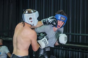 Gamecock club boxing holds 12-fight event versus Clemson