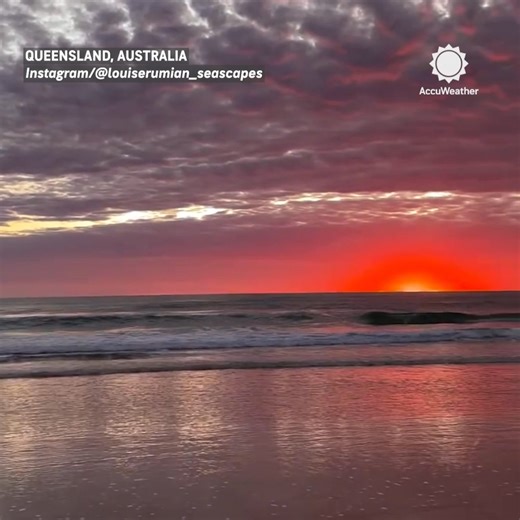 Your Sunday moment of zen: An incredibly stunning sunrise from Gold Coast, Australia 🤩😌 | AccuWeather