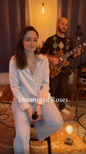 Nicole Raviv on Instagram: "Evening of Roses… 🌹 “Erev Shel Shoshanim” - an oldie but a goodie. 🌙 A poetic Hebrew love song known throughout the Middle East, often played in Jewish weddings and it is often used as a song belly dancers dance to ;)💃🏻✨ 🧿 🎸 @igov 📍 New York, NY 🎶 @kennylopeznyc #ShabbatShalom 🙏🏼 #LiveMusic #Hebrew #Artist #FolkSong #MiddleEast #Israeli #Jewish #Woman #Singer #LiveSession #Culture #ethnica