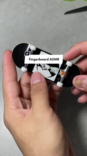 Club 9 fingerboards on TikTok