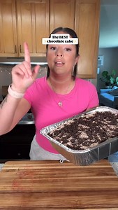 This chocolate pudding poke cake will be a major HIT I promise youuuu💣 It’s my go to cake when I’m craving chocolate❤️ Ingredients: Box of chocolate cake mix ingredients to make it according to directions 2 3.9 oz boxes instant chocolate pudding (1 3/4 C of milk for each packet) Jar of hot fudge Container of cool whip Pack of @oreo cookies #chocolatecake #pokecake #cake #chocolatedessert #chocolatelover #dessertrecipes | Malinda Rocha