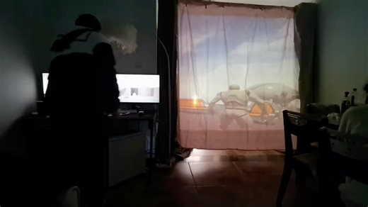 UE5多显示器加投影仪nDisplay测试（没有白布，找了个画床单代替），晚上测试效果应该会更好一些