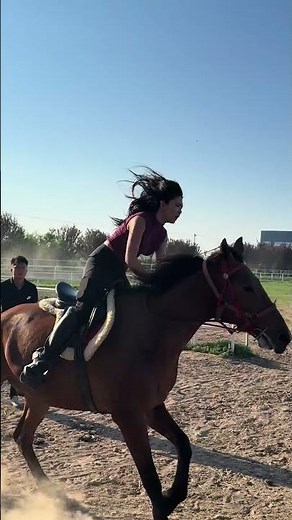 Woman loses control during horse ride, crashes into railings in Shandong, China