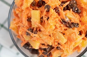 Carrot Raisin Salad