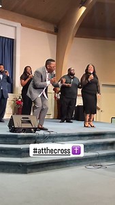 34 reactions · 3 comments | It was at the cross where our burdens rolled away  #atthectoss #sundaymorning #praiseandworship @dorianpaulmusic | Trinity Gardens Church of Christ | Facebook