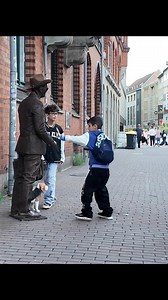 70K views · 2.8K reactions | Best Statue Prank藍藍藍 #fbreels #fyp #funny #shahvlog #statueprank | Shah vlog | Facebook