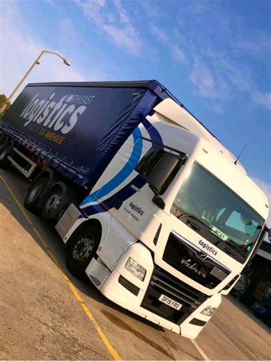 We offer a complete transport solution to suit every load and every delivery need. From Vans and 18 Tonne Rigids to artic vehicles, HIABs, and Moffetts, our versatile fleet is ready to handle everything from pallet to heavy specialised loads. With access to 190 depots nationwide, we provide fast, reliable deliveries across the UK - we specialise in Haz Network services, ensuring safe abd complaint transport of hazardous goods. Whatever your needs, we've got the vehicles - and the network - to de