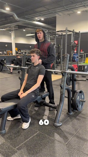 When will the 60kg bench happen. @Gymshark - TOMB10 @myprotein - TOMBROWN #bulk #bench @JacksFit