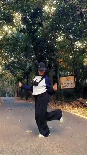 @mistims81 on Instagram: "Trend … #jharkhandi #nagpuri #nagpurisong #nagpurivideo #nagpuridance"