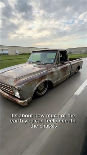 Scraping Asphalt: Why Patina Trucks are Taking Over the Scene #classictrucks #airsuspension #patina