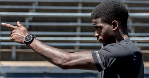 New Balance’s First Wearable Smartwatch RunIQ Is As Techy And Sleek As A Sports Car