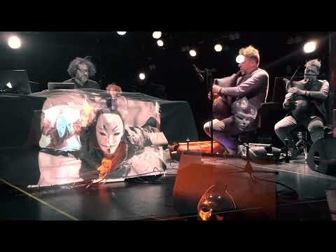 MOODS OF BABYLON/QIQIGUAIGUAI/SMADJ/SYLVAIN BAROU LIVE A LA PENICHE DE CHALON SUR SAONE