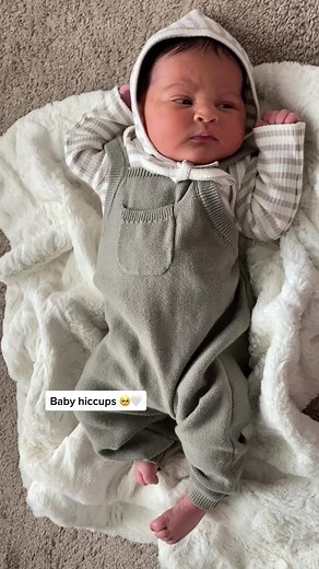 Did anyone else’s baby have hiccups in the womb and also when they were born? #newborn #baby #momsoftiktok #babiesoftiktok #fyp