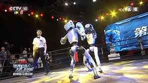 宇树科技CMG世界机器人格斗擂台赛决赛：精彩三回合巅峰对决