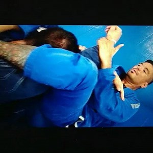 Double armbar to spinning armbar... - - - #bjj #rigan #mma #ufc #bjj #boxing #muaythai #kickboxing #jiujitsu #fitness #martialarts #wrestling #fight #grappling #karate #training #mixedmartialarts #judo #fighter #brazilianjiujitsu #gym #mmafighter #erikpaulson #motivation #selfdefense #workout #bellator #bjjlifestyle #taekwondo #nogi #stxkickboxing | CSW Fullerton | Facebook