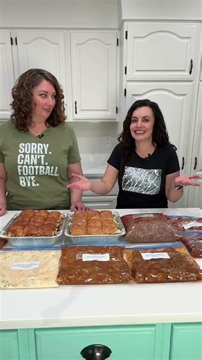Super Bowl Game Day Food #freezermeals101 #gamedayrecipes #superbowlfood
