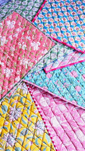 Kari by Kriti ® on Instagram: "Why settle for one look when you can have two? 💖 The wait is over! Our Reversible Quilted Placemats have returned with fresh prints and colors! One side features a bold, cheerful print, while the other offers a complementary floral vibe—perfect for mixing and matching with your favorite napkins. These mats are 100% cotton and quilted for that premium, sturdy feel that sits perfectly on any surface. Pro Tip: Pair them with our matching block print napkins for the u