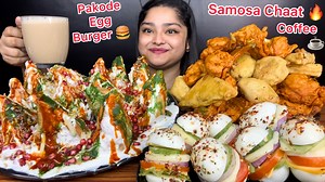 971K views · 22K reactions | SAMOSA CHAAT MIRCHI PAKODA, BAIGAN PAKODA, GOBI PAKODA,BREAD PAKODA,ALU PAKODA & EGG BURGER|EATING | MaddyEats | Facebook
