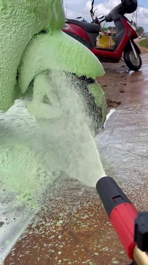 4.1K views · 179 reactions | B&W colour foam shampoo | Super thick...