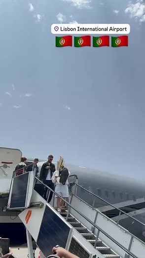 Cristiano Ronaldo Llega a Portugal: Aeropuerto Lisboa