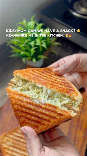 Chicken techa cheese sandwich 😋#shortsfeed #food #viralvideo #recipe #easy #cooking #viral #chicken