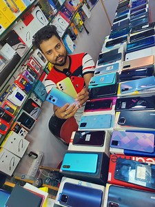 1.6M views · 31K reactions | iPhone পাবেন ভিডিও দেখলেই | দোকানে এলেই ব্র্যান্ডেড হেডফোন ফ্রি ফ্রি | Digital Tutorial | Facebook